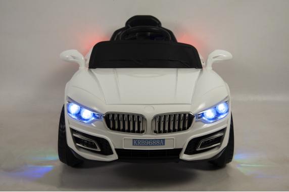  Дитячий електромобіль Siker Cars 688A білий