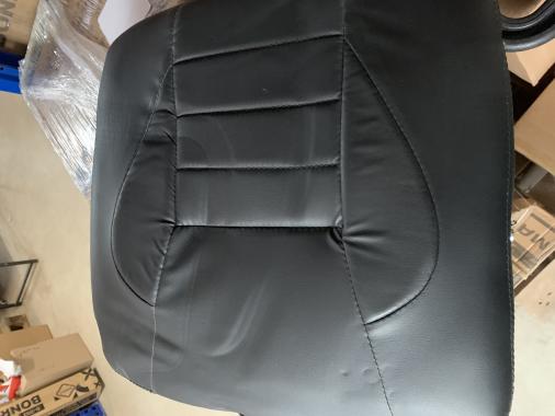  Крісло офісне геймерське Bonro B-043 чорне (078)