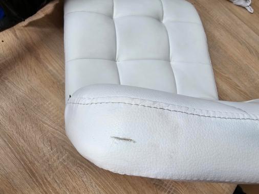 Барный стул со спинкой Bonro BC-0106 белый (1746) - уцененный товар 