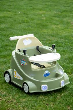  Дитячий електричний автомобіль Spoko SP-611 зелений